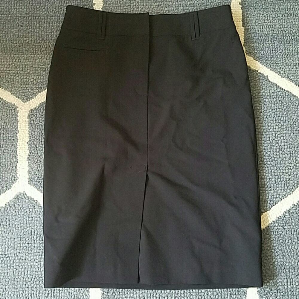 BCBG Max Azria Black Skirt Suit Size 4 90s vintage office siren workwear